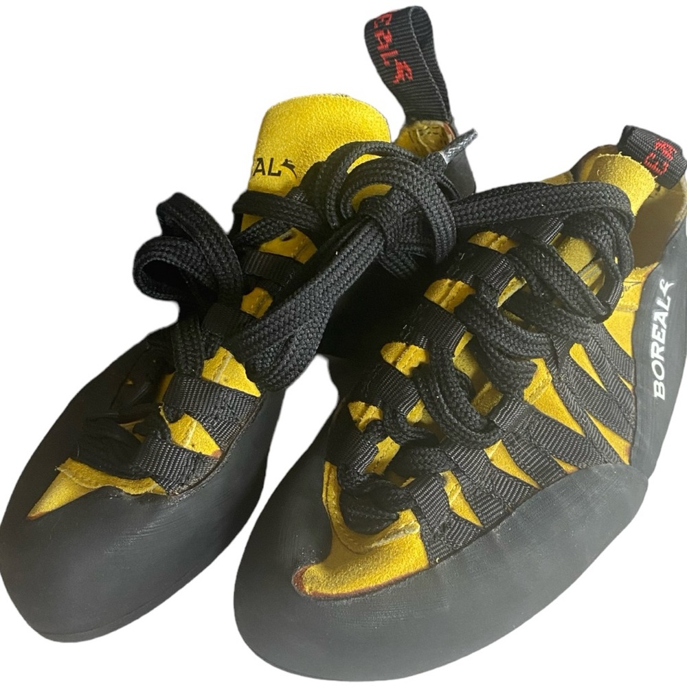 Rock climbing shoes , Boreal - Stinger, Fusion S-2 rubber soles, yellow leather